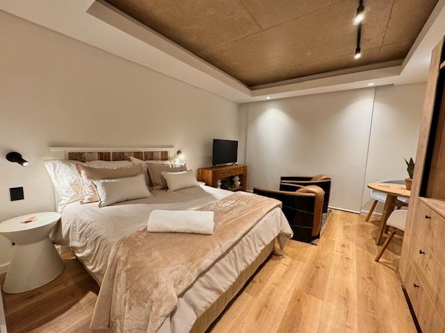 To Let 0 Bedroom Property for Rent in Sea Point Western Cape